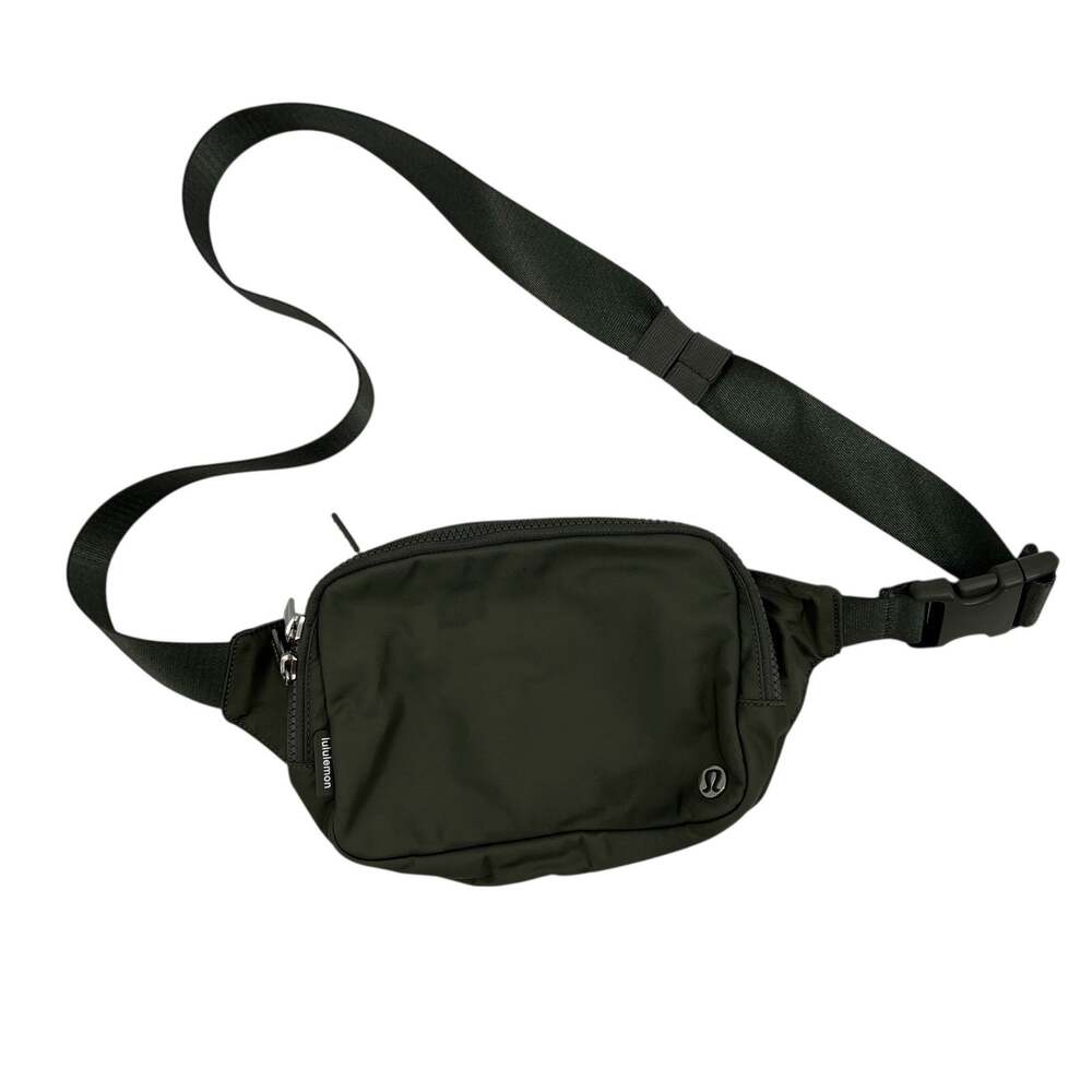 Lululemon Belt Bag Womens Olive Everywhere Crossbody Strap Travel Vacation Fanny